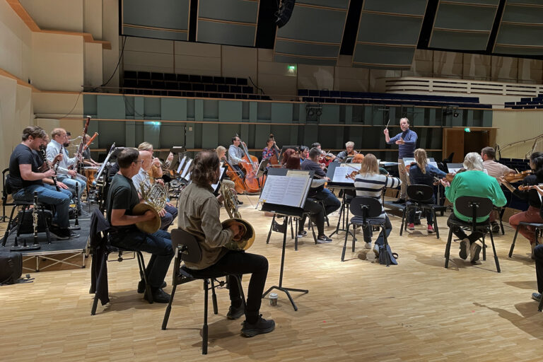 Aus Finnland -konsertin harjoitukset Promenadisalissa.